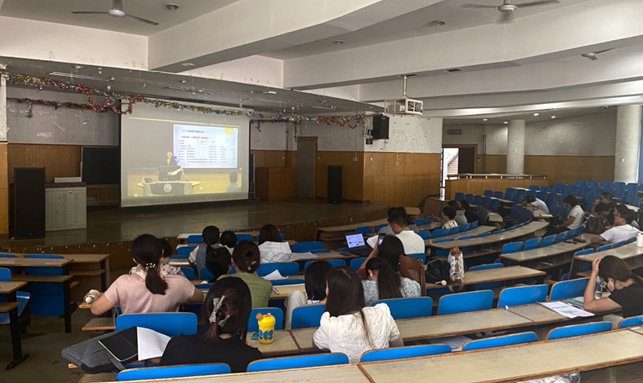 万象城教师参加沈阳师范大学组织的教师教学创新大赛培训