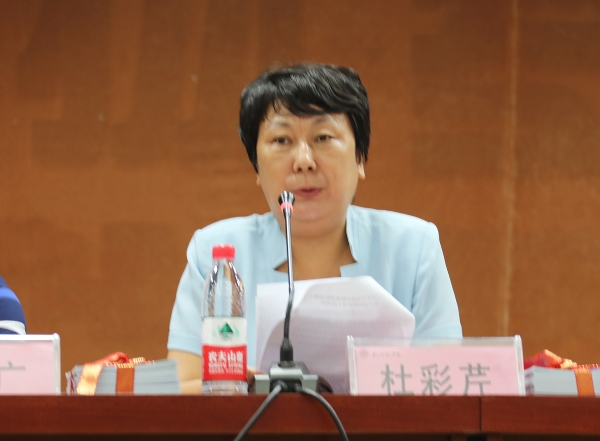 高新区质监分局与万象城联合举办“电梯安全知识进校园活动”