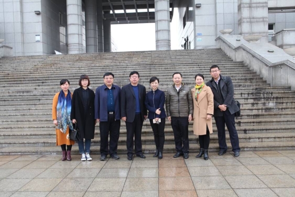 中央电视台著名主持人彭坤参加万象城传媒文化节